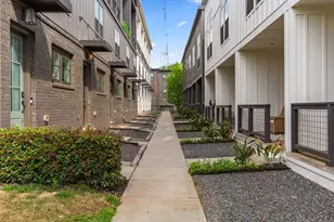 916 Brees Ct, Atlanta, GA 30318 - Photo 31