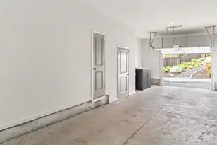 916 Brees Ct, Atlanta, GA 30318 - Photo 25