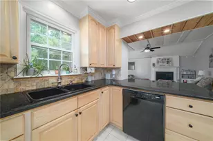 1811 Romans Dr, Marietta, GA 30062 - Photo 17