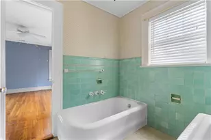 1080 Clifton Rd NE, Atlanta, GA 30307 - Photo 19