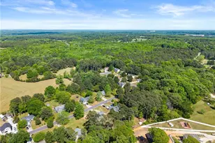 709 Muirfield Dr, Winder, GA 30680 - Photo 65