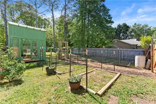 709 Muirfield Dr, Winder, GA 30680 - Photo 41