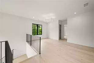 4845 Lansbury Dr, Atlanta, GA 30342 - Photo 29