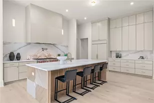4845 Lansbury Dr, Atlanta, GA 30342 - Photo 15