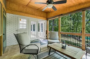 6265 Lakeview Dr, Buford, GA 30518 - Photo 13