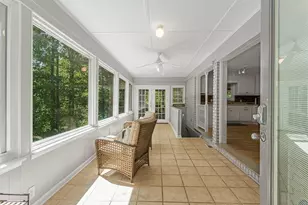 6265 Lakeview Dr, Buford, GA 30518 - Photo 9