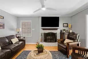 6265 Lakeview Dr, Buford, GA 30518 - Photo 19