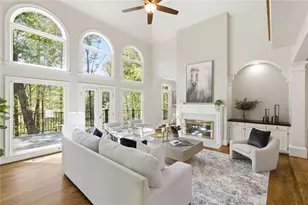 13470 Providence Lake Dr, Alpharetta, GA 30004 - Photo 9