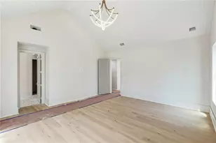 3449 Keswick Dr, Atlanta, GA 30341 - Photo 17