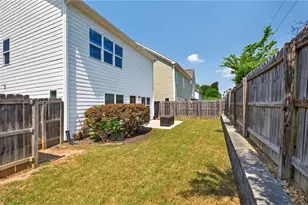 1055 Johnson Grove, Atlanta, GA 30318 - Photo 35