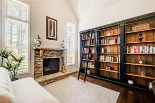 49 Hodges St, Newnan, GA 30263 - Photo 5
