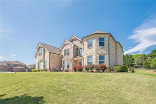 3910 Sky River Ct, Cumming, GA 30040 - Photo 3