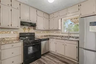 3540 Leisure Ln, Atlanta, GA 30349 - Photo 7