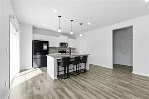 1068 Prudence Dr, Lawrenceville, GA 30045 - Photo 3