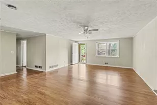 6066 Yoni Dr, Douglasville, GA 30135 - Photo 9