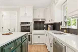 217 Skyland Dr, Roswell, GA 30075 - Photo 11