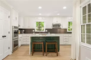217 Skyland Dr, Roswell, GA 30075 - Photo 9