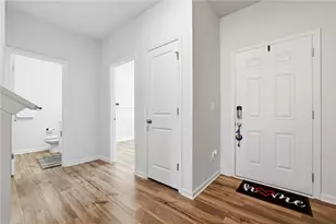 620 Cayenne Wy, Lawrenceville, GA 30045 - Photo 3