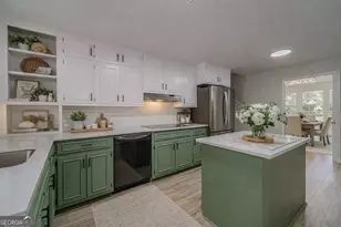 380 Cardigan Cir SW, Lilburn, GA 30047 - Photo 15
