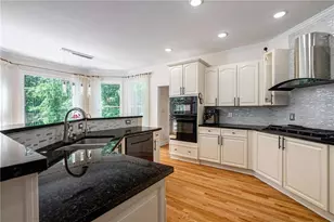 168 Highgrove Dr, Suwanee, GA 30024 - Photo 11