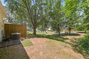 6694 Villa Ct, Lithonia, GA 30038 - Photo 19