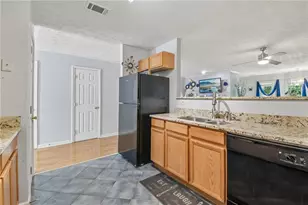 6694 Villa Ct, Lithonia, GA 30038 - Photo 9