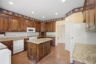 2744 Waters Edge Dr, Gainesville, GA 30504 - Photo 19