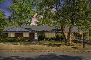 2220 Edgewood Dr, Augusta, GA 30904 - Photo 1