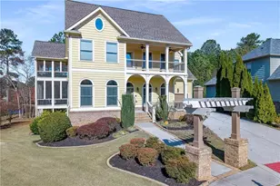 679 Crystal Cove Ct, Loganville, GA 30052 - Photo 1