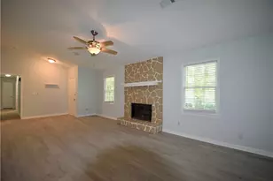 2654 Crystal Ct, Lawrenceville, GA 30044 - Photo 3
