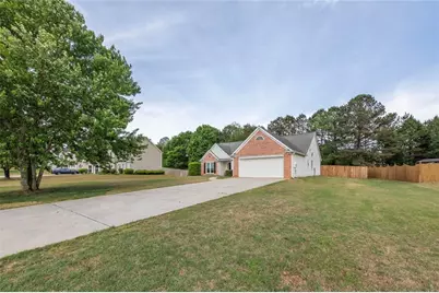 468 Highpoint Crossing, Powder Springs, GA 30127 - Photo 3