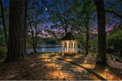 972 Moores Walk Lane, Suwanee, GA 30024 - Photo 5