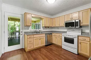 6190 Douglas Manor Ct, Douglasville, GA 30134 - Photo 13