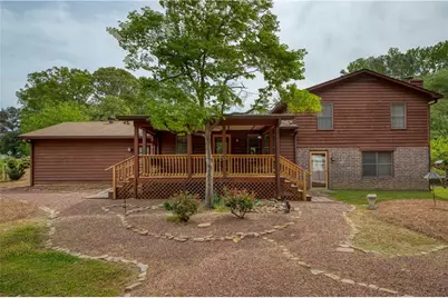 1111 Holly Hills Drive SW, Lilburn, GA 30047 - Photo 23
