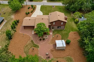 1111 Holly Hills Dr SW, Lilburn, GA 30047 - Photo 33