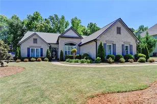 5019 Weatherstone Dr, Buford, GA 30519 - Photo 3