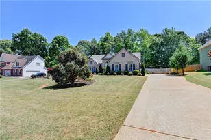 5019 Weatherstone Dr, Buford, GA 30519 - Photo 5