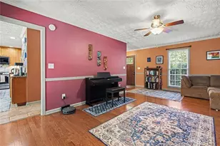 215 Hampton Woods Dr, Fayetteville, GA 30215 - Photo 11