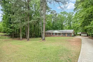 3025 Robertswood Dr, Powder Springs, GA 30127 - Photo 3