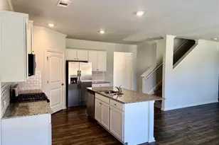 1316 Braselton Vlg Pkwy, Braselton, GA 30517 - Photo 3