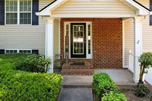 192 Lakeover Cir, Athens, GA 30607 - Photo 3