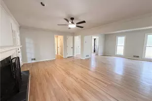 1033 Chestnut Hill Cir SW, Marietta, GA 30064 - Photo 17
