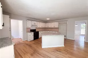 1033 Chestnut Hill Cir SW, Marietta, GA 30064 - Photo 15