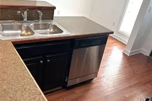 2232 Dunseath Ave, Atlanta, GA 30318 - Photo 5