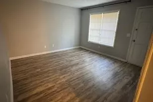 8327 Glenwoods Terrace, Riverdale, GA 30274 - Photo 9