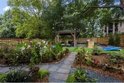 540 John Wesley Dobbs Avenue NE, Atlanta, GA 30312 - Photo 9