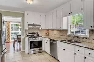 2111 Candlewood Ct NE, Marietta, GA 30066 - Photo 9