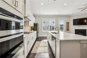 140 Fairview Cir, Roswell, GA 30076 - Photo 11