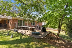 2037 Pinetree Trail, Gainesville, GA 30501 - Photo 31