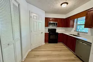 1911 Barrow Way, Duluth, GA 30096 - Photo 7